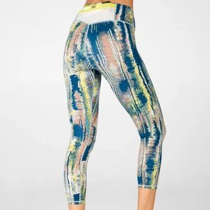 Fabletics, Trinity High-Waisted Pocket Capri, L, Frequency / Limeaid